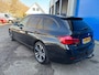 BMW 3-Serie Touring 320i Luxury Edition 180 PK Black Line !
