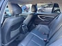 BMW 3-Serie Touring 320i Luxury Edition 180 PK Black Line !