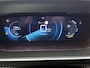 Peugeot e-208 EV Allure Pack 50 kWh 136pk | Navigatie | Achteruitrijcamera | 3D Cockpit | Climate Control | Cruise Control | Parkeersensoren | Stof/kunstleder | Keyless start | Apple Carplay / Android Auto | DAB+ radio | Led koplampen | Donker getint glas | 16" lichtmetalen velgen |