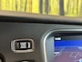 Volvo V40 1.6 T3 Ocean Race | 150 PK | Leder | Camera | Achterbankverwarming | Navigatie | Stoelverwarming | 17" Lichtmetaal | Airconditioning | Xenon | Isofix | LED | Parkeersensoren |