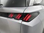 Peugeot 5008 SUV Allure Hybrid 145pk Automaat | Navigatie via draadloze Apple Carplay / Android Auto | Achteruitrijcamera | Cruise Control | Climate Control | Parkeersensoren | Armsteun | Led koplampen | Keyless | Automatisch dimlicht | Regensensor | Donker getint glas | 19" Lichtmetalen velgen |