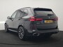 BMW X5 xDrive50e M Sport PHEV 490pk Dealer O.H. | Panodak | Luchtvering | Adaptive Cruise | Head Up | 360 Camera | Harman / Kardon | Lederen Sportstoelen Memory & Verwarmd | Sfeerverlichting | Apple Carplay | Keyless | Blis | 20"L.M | Plug