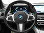 BMW X5 xDrive50e M Sport PHEV 490pk Dealer O.H. | Panodak | Luchtvering | Adaptive Cruise | Head Up | 360 Camera | Harman / Kardon | Lederen Sportstoelen Memory & Verwarmd | Sfeerverlichting | Apple Carplay | Keyless | Blis | 20"L.M | Plug