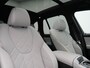 BMW X5 xDrive50e M Sport PHEV 490pk Dealer O.H. | Panodak | Luchtvering | Adaptive Cruise | Head Up | 360 Camera | Harman / Kardon | Lederen Sportstoelen Memory & Verwarmd | Sfeerverlichting | Apple Carplay | Keyless | Blis | 20"L.M | Plug