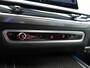BMW X5 xDrive50e M Sport PHEV 490pk Dealer O.H. | Panodak | Luchtvering | Adaptive Cruise | Head Up | 360 Camera | Harman / Kardon | Lederen Sportstoelen Memory & Verwarmd | Sfeerverlichting | Apple Carplay | Keyless | Blis | 20"L.M | Plug