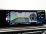 BMW X5 xDrive50e M Sport Plug In Hybride 490pk Dealer O.H. PHEV | Panodak | Luchtvering | Adaptive Cruise | Head Up | 360 Camera | Harman / Kardon | Lederen Sportstoelen Memory & Verwarmd | Sfeerverlichting | Apple Carplay | Keyless | Blis | 20"L.M |