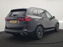 BMW X5 xDrive50e M Sport PHEV 490pk Dealer O.H. | Panodak | Luchtvering | Adaptive Cruise | Head Up | 360 Camera | Harman / Kardon | Lederen Sportstoelen Memory & Verwarmd | Sfeerverlichting | Apple Carplay | Keyless | Blis | 20"L.M | Plug