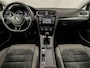 Volkswagen Golf 1.2 TSI Sportline (NAVIGATIE, CLIMATE, GETINT GLAS, CAMERA, ALCANTARA, SPORTSTOELEN, GETINT GLAS, TREKHAAK, CRUISE, LM VELGEN, NIEUWSTAAT)