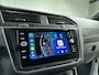 Volkswagen Tiguan 1.5 TSI R-Line Business+ Automaat | Trekhaak | IQ Light