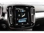 Volvo XC40 T2 Momentum Business | Navigatie | Adaptieve Cruise Control | Trekhaak | DAB | Parkeercamera | Park Assist | Getint Glas | Apple CarPlay & Android Auto | Volvo On Call | 18" LM