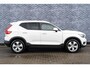 Volvo XC40 T2 Momentum Business | Navigatie | Adaptieve Cruise Control | Trekhaak | DAB | Parkeercamera | Park Assist | Getint Glas | Apple CarPlay & Android Auto | Volvo On Call | 18" LM