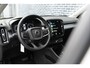 Volvo XC40 T2 Momentum Business | Navigatie | Adaptieve Cruise Control | Trekhaak | DAB | Parkeercamera | Park Assist | Getint Glas | Apple CarPlay & Android Auto | Volvo On Call | 18" LM