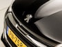 Peugeot 208 1.2 PureTech Sport (APPLE CARPLAY, NAVIGATIE, CRUISE, SPORTSTOELEN, PARKEERSENSOREN, NIEUWE APK, NIEUWSTAAT)