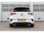 Volkswagen T-Roc 2.0 TSI 300pk DSG 4Motion R | Panoramadak | Achteruitrijcamera | Beats | Trekhaak | Leer | Stoelverwarming |