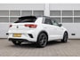 Volkswagen T-Roc 2.0 TSI 300pk DSG 4Motion R | Panoramadak | Achteruitrijcamera | Beats | Trekhaak | Leer | Stoelverwarming |