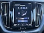 Volvo XC60 2.0 T8 Twin Engine AWD Panoramadak Luchtvering Leer Trekhaak Navigatie Elektrische Stoel Stoelverwarming Pilot Assist Blis 360 Camera Head Up Display Apple Carplay Android Auto Extra Getint Glas Plug in Hybride