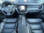 Volvo XC60 2.0 T8 Twin Engine AWD Panoramadak Luchtvering Leer Trekhaak Navigatie Elektrische Stoel Stoelverwarming Pilot Assist Blis 360 Camera Head Up Display Apple Carplay Android Auto Extra Getint Glas Plug in Hybride