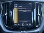 Volvo XC60 2.0 T8 Twin Engine AWD Panoramadak Luchtvering Leer Trekhaak Navigatie Elektrische Stoel Stoelverwarming Pilot Assist Blis 360 Camera Head Up Display Apple Carplay Android Auto Extra Getint Glas Plug in Hybride