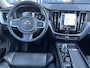 Volvo XC60 2.0 T8 Twin Engine AWD Panoramadak Luchtvering Leer Trekhaak Navigatie Elektrische Stoel Stoelverwarming Pilot Assist Blis 360 Camera Head Up Display Apple Carplay Android Auto Extra Getint Glas Plug in Hybride