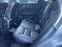 Volvo XC60 2.0 T8 Twin Engine AWD Panoramadak Luchtvering Leer Trekhaak Navigatie Elektrische Stoel Stoelverwarming Pilot Assist Blis 360 Camera Head Up Display Apple Carplay Android Auto Extra Getint Glas Plug in Hybride