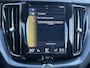 Volvo XC60 2.0 T8 390 pk AWD Momentum Navigatie Panoramdak Luchtvering Trekhaak Elek Stoel + Verwarming Pilot Assist Blis 360 Camera Head Up Carplay Getint Glas