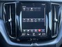 Volvo XC60 2.0 T8 Twin Engine AWD Panoramadak Luchtvering Leer Trekhaak Navigatie Elektrische Stoel Stoelverwarming Pilot Assist Blis 360 Camera Head Up Display Apple Carplay Android Auto Extra Getint Glas Plug in Hybride