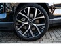 Volvo EX30 Single Motor Extended Range Plus Black Edtion | 20" Velgen | Stoel Stuur Verwarming | Elektrische Stoelen | Donker Glas | Harman Kardon |