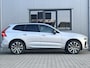 Volvo XC60 2.0 T6 Plug-in hybrid AWD R-Design | Trekhaak | 21 inch | Dark | H/K Geluid