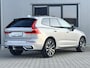 Volvo XC60 2.0 T6 Plug-in hybrid AWD R-Design | Trekhaak | 21 inch | Dark | H/K Geluid