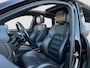 Porsche Macan 2.0 | Panoramadak | 21 inch | Elekr. Stoelen | Camera | Cruise Control |