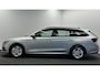 Skoda Octavia Combi 1.0 TSI Sport Business TREKHAAK CRUISE LM CARPLAY.