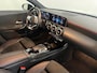Mercedes-Benz A-klasse 200 Business Solution AMG Navi Camera Trekhaak Led Koplampen Apple Carplay Night Pakket