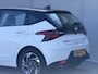 Hyundai i20 1.0 T-GDI Comfort Smart / Dealer onderhouden / BOSE / Navigatie / Apple Carplay & Android Auto / Camera / Stoel Verwarming / Stuurwiel Verwarming / 16” LM & All Season banden / DAB /