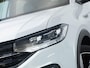Volkswagen T-Cross R-Line 1.0 TSI 115 PK DSG | LED | Keyless | Achteruitrijcamera | Stoelverwarming | Adaptieve Cruise Control |