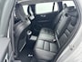 Volvo V60 T6 Recharge Essential | 18" | Leder | Adaptieve cruise | BLIS | Stoel/stuur/achterbankverwarming | Parkeercamera | Parkeersensoren V+A
