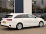 Kia Ceed Sw 1.0 T-GDi 100pk DynamicPlusLine I Navigatie | Stoel & Stuurverw. I Elektrische achterklep I Half Leer I Keyless entry I Parkeerhulp voor en achter I