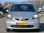 Toyota Aygo 1.0-12V + 5DR*Airco*NAP*13-02-2027 APK*LM velgen*Elektrische ramen*