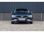 Volvo V60 2.0 T6 Plug-in hybrid AWD Plus Bright | Long range | Zwenkbare trekhaak | Harman Kardon | Memroy |