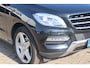 Mercedes-Benz ML-klasse 350 BlueTEC Schuif- kanteldak, Luchtvering, Cruise control, Trekhaak, Lederen interieur, Climate control, Camera