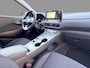 Hyundai Kona Electric EV Comfort 64 kWh Black Package SOH 93,4%c / Warmtepomp / Adaptieve cruise / Camera / Carplay / Keyless / DAB / Full LED / 3 Fase /