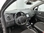 Renault Captur 0.9 TCe 90pk Intens | Climate Control | Apple & Android Carplay | Navigatie | Parkeersensoren Voor + Achter incl. Camera | Cruise Control | Keyless Entry & Entry | Privacy Glass | Parkeer Assistent |