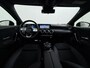 Mercedes-Benz A-klasse 250e AMG // Panoramadak // Distronic // Carplay // 18" // Nightpakket // All Season Banden // Widescreen