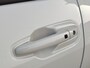 Toyota Urban Cruiser EXECUTIVE 61KWH PANODAK JBL-AUDIO 360°CAMERA 19"LM-VELGEN LED-PRISMA STOEL/STUURVERWARMING DIRECT LEVERBAAR!