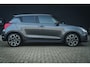 Suzuki Swift 1.4 Sport Smart Hybrid | ACC | CC | Navi | CarPlay | DAB | Metalic | Camera | Stoelverw. | 1e eig. |