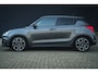 Suzuki Swift 1.4 Sport Smart Hybrid | ACC | CC | Navi | CarPlay | DAB | Metalic | Camera | Stoelverw. | 1e eig. |
