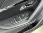 Peugeot e-2008 EV Allure 50 kWh | Navigatie | Parkeerhulp | CarPlay | Led Koplampen