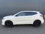 Nissan Qashqai 160pk N-Tec (Trekhaak - Panoramadak - 360gr Camera - Parkeersensoren V+A - Keyless Entry - LED - 19"Zwart)