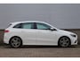 Mercedes-Benz B-klasse 180 Business Solution AMG | Camera | Stoelverwarming | Dealer Onderhouden | Wide Screen