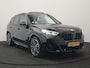 BMW X1 xDrive30e M Sport Plug In Hybrid 326pk Dealer O.H. PHEV | Panodak | Trekhaak af Fabriek | Lederen Sportstoelen Massage & Memory | Adaptive Cruise | 360 Camera | 20 "L.M | Harman / Kardon | Head Up | Keyless |
