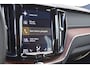 Volvo XC60 2.0 T8 Twin Engine AWD Inscription | 360cam | Trekhaak | Luchtgvering | Lage KM!! |